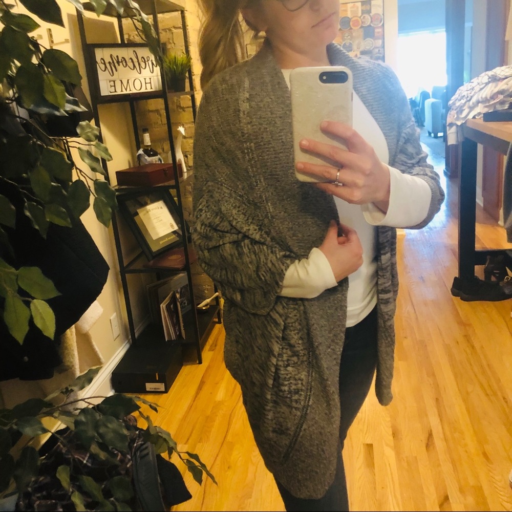 Lululemon cardigan